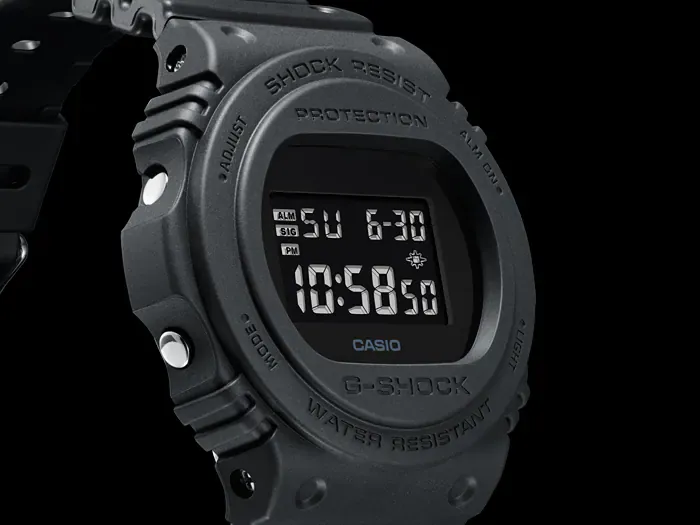 Đồng hồ G-SHOCK DW-5750E-1B - Chính Hãng